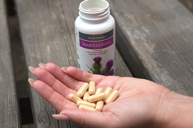 Silymarin-entgiftung-natuerlich-nahrungsergaenzungsmittel-mariendistel-gesund