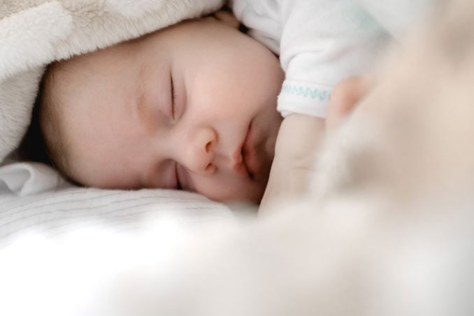 Design Orthopädisches Babykissen gegen Verformung Plattkopf Baby Pillow 45x28 YN 