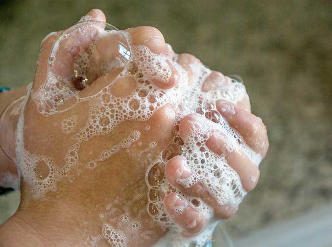 Erkältung vorbeugen Hände waschen